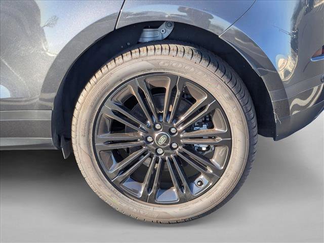 Used 2024 Land Rover Range Rover Evoque S image 19