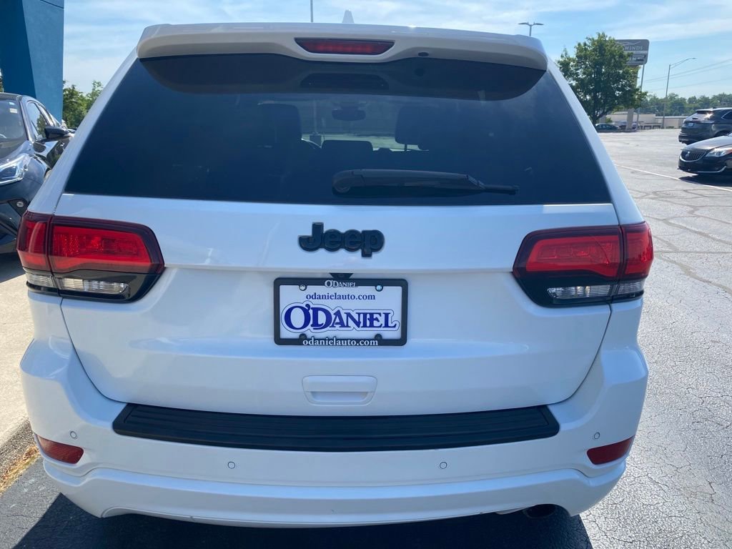 Used 2019 Jeep Grand Cherokee Altitude AWD/4WD image 5