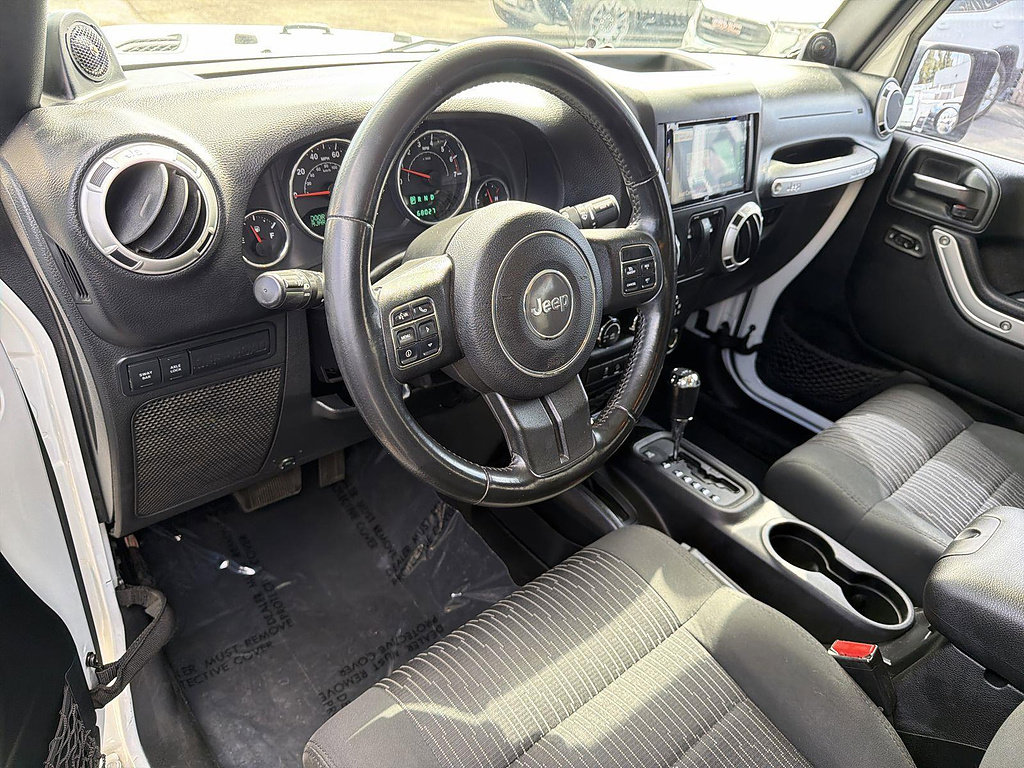 Used 2011 Jeep Wrangler Rubicon w/ PWR Convenience Group AWD/4WD image 9