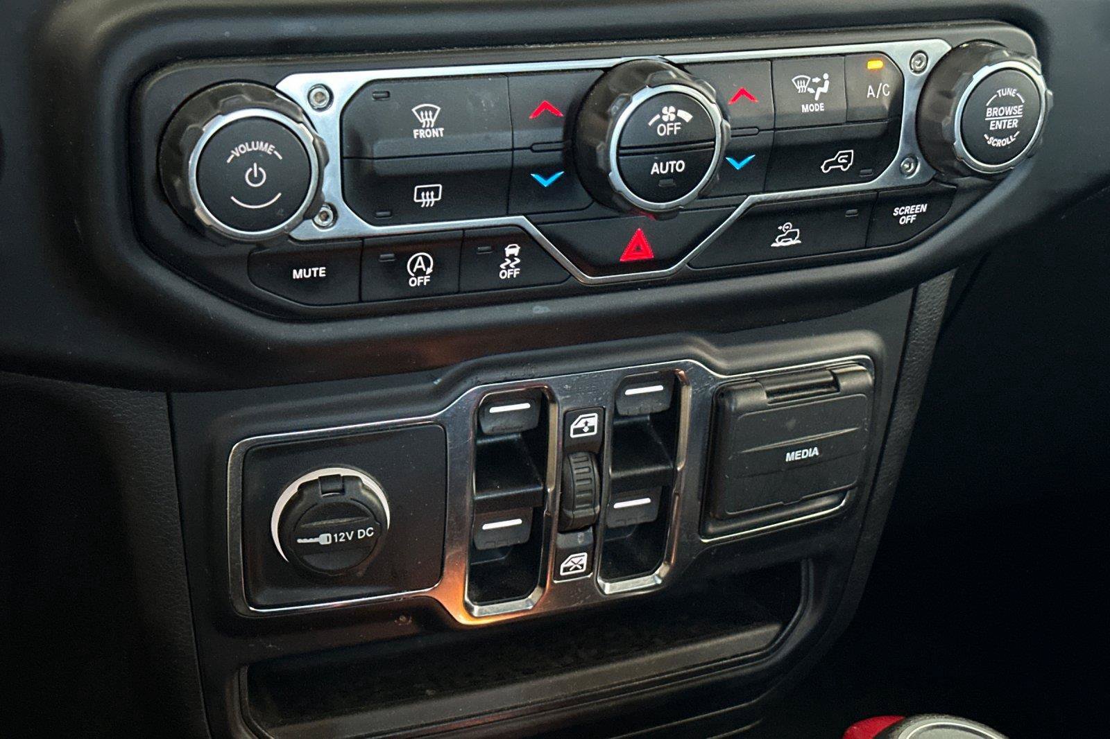 Used 2023 Jeep Gladiator Sport AWD/4WD image 18
