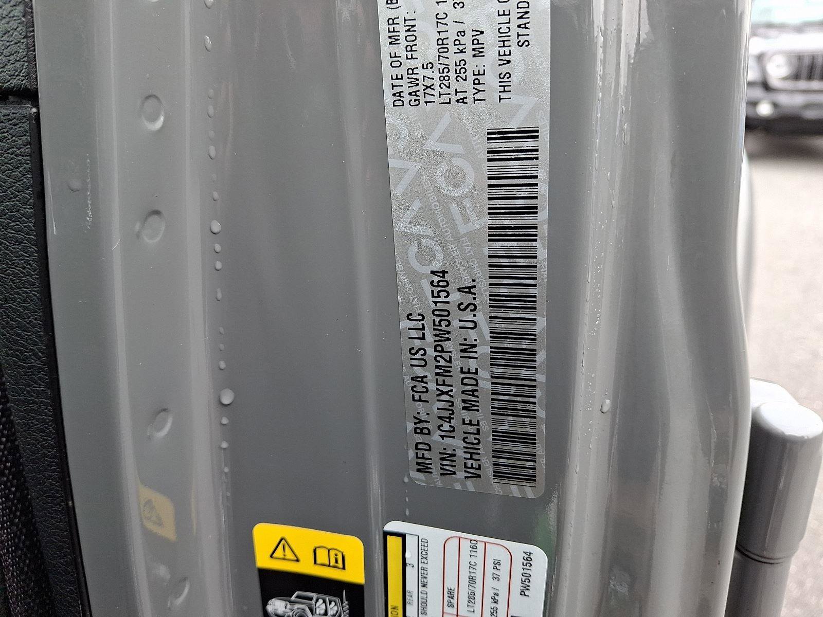 Certified 2023 Jeep Wrangler Unlimited Rubicon w/ Steel Bumper Group image 33