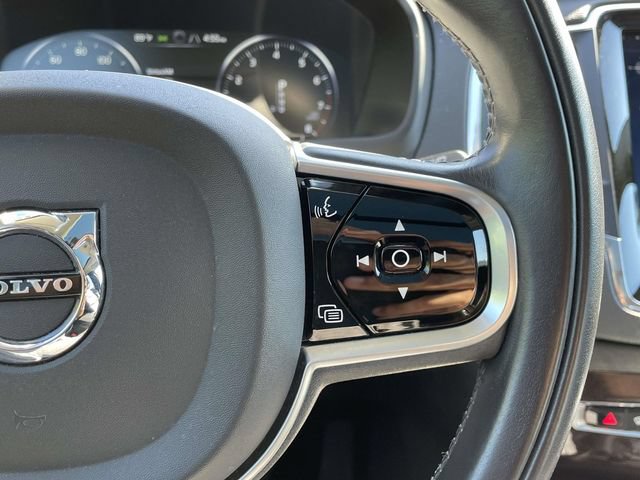 Used 2019 Volvo XC90 T5 Momentum w/ Protection Package Premier AWD/4WD image 38