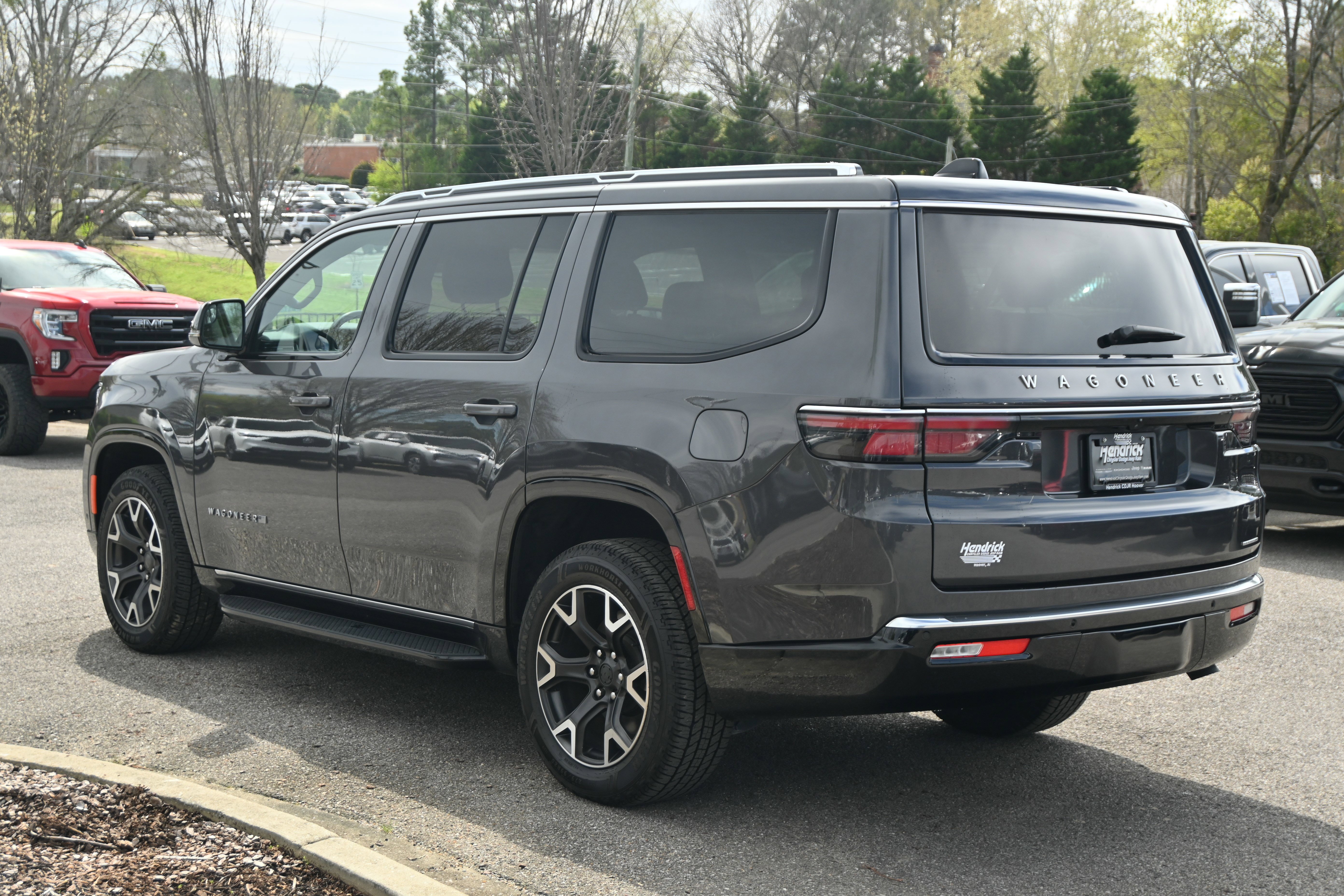 Used 2024 Jeep Wagoneer Series III image 12