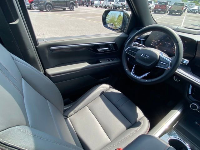 Used 2026 Chevrolet Suburban RST AWD/4WD image 26
