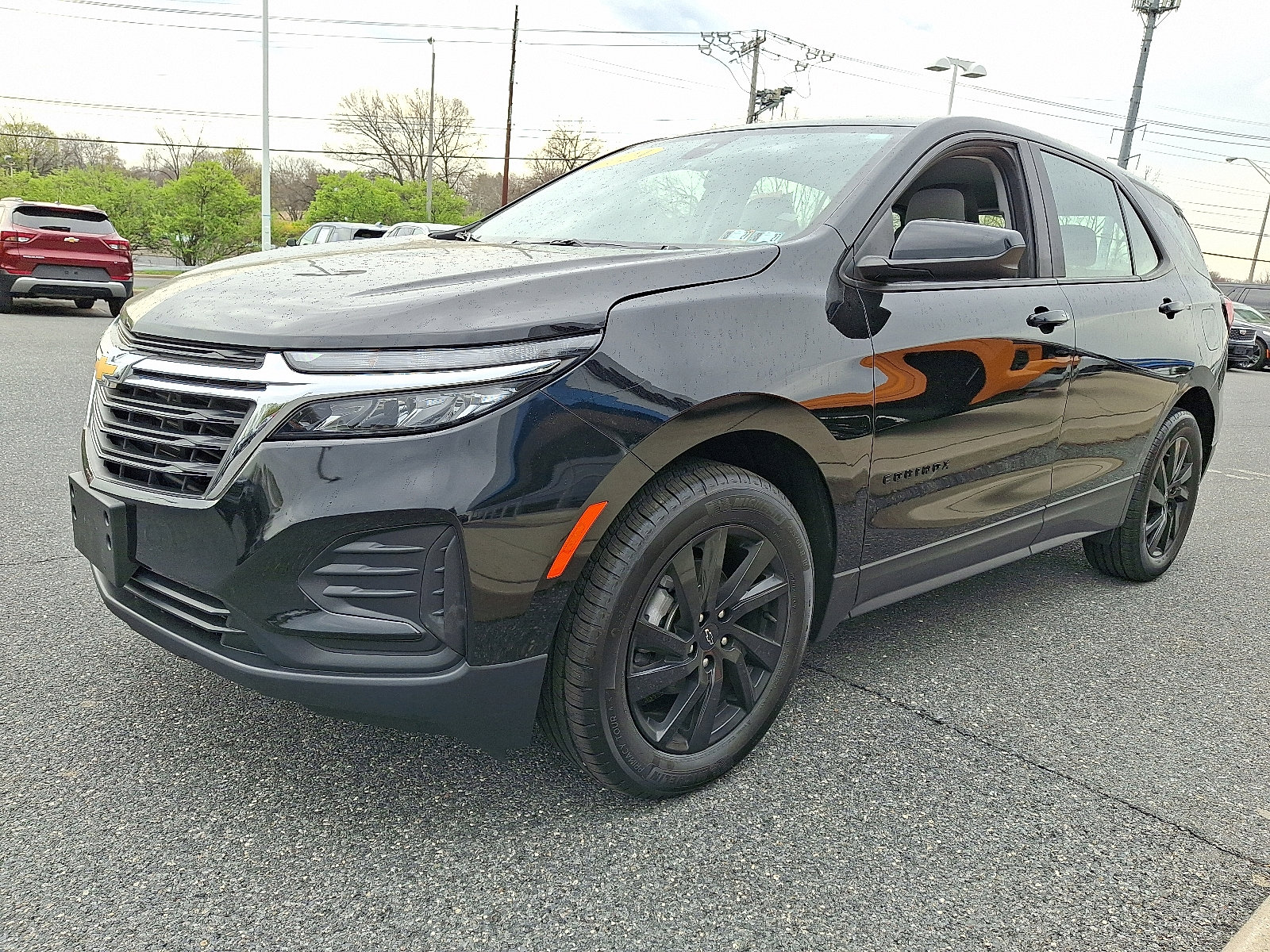 Certified 2024 Chevrolet Equinox LS w/ Midnight Edition image 3