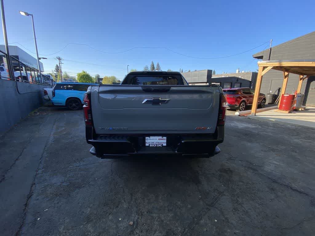 Used 2025 Chevrolet Silverado EV RST AWD/4WD image 5