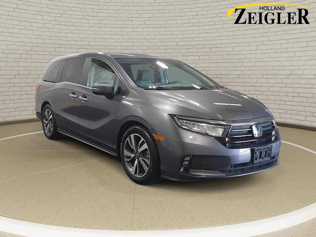 Used 2023 Honda Odyssey Touring image 3