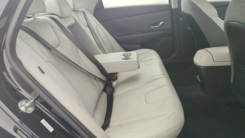 Used 2024 Hyundai Elantra Limited FWD image 33