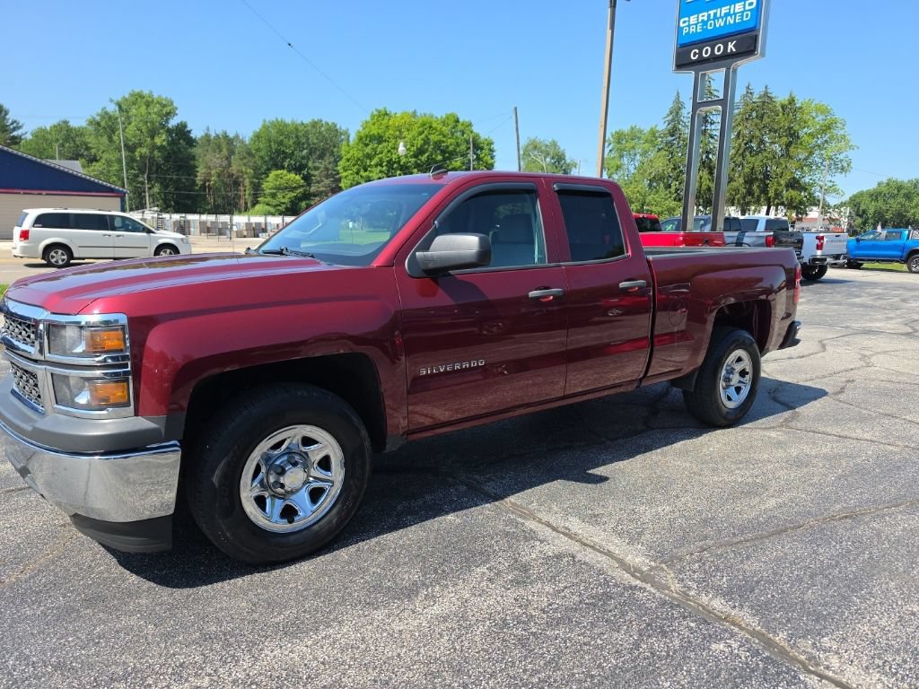 Used 2014 Chevrolet Silverado 1500 W/T w/ Trailering Package RWD image 3