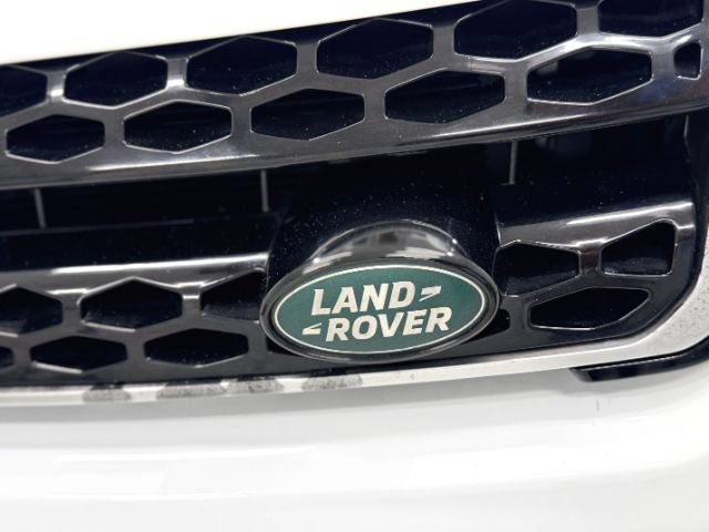Used 2018 Land Rover Range Rover Evoque SE AWD/4WD image 12