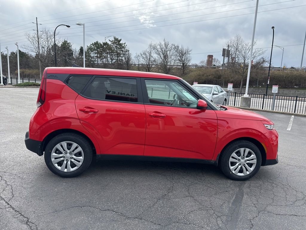 Used 2022 Kia Soul LX image 6