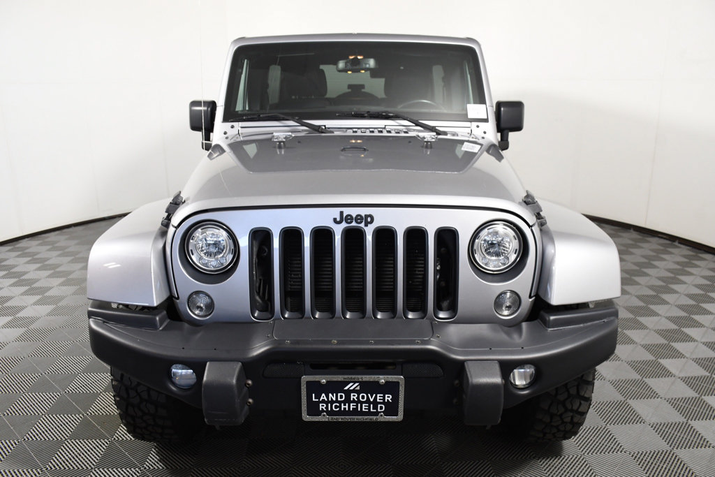 Used 2017 Jeep Wrangler Unlimited Sahara AWD/4WD image 10