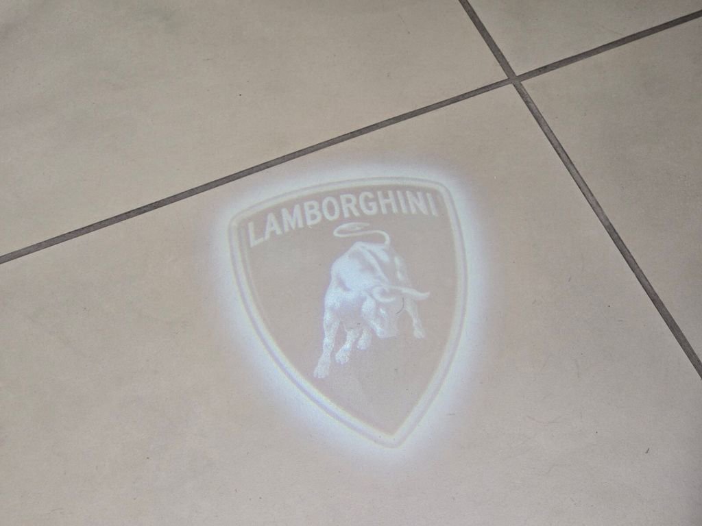 Used 2023 Lamborghini Huracan Tecnica image 30