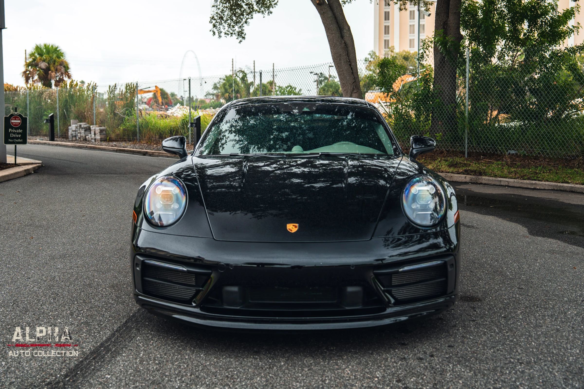 Used 2024 Porsche 911 Carrera image 2