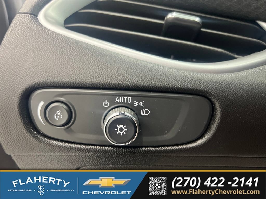Used 2024 Chevrolet Malibu LT FWD image 22