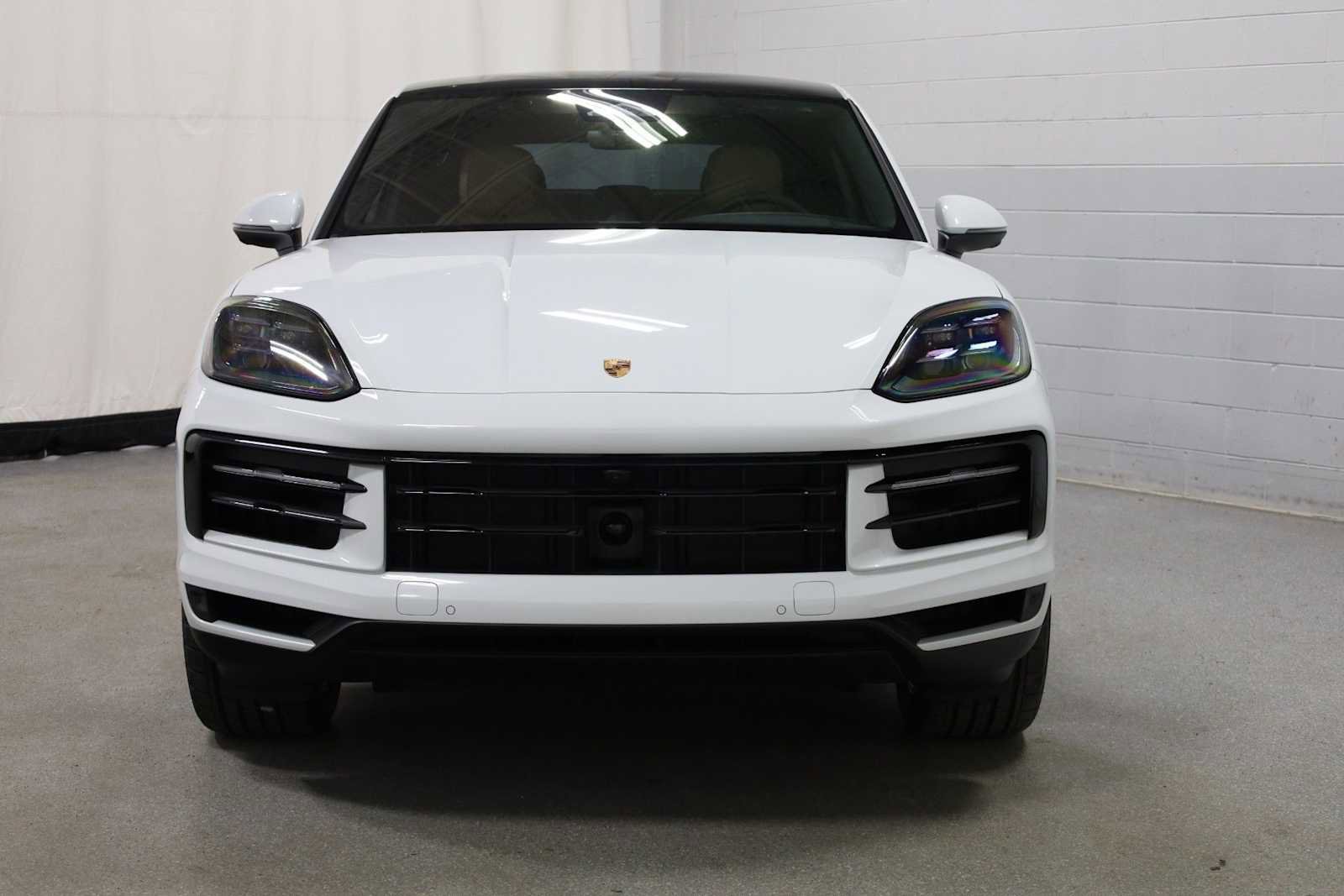 New 2026 Porsche Cayenne Coupe AWD/4WD image 14