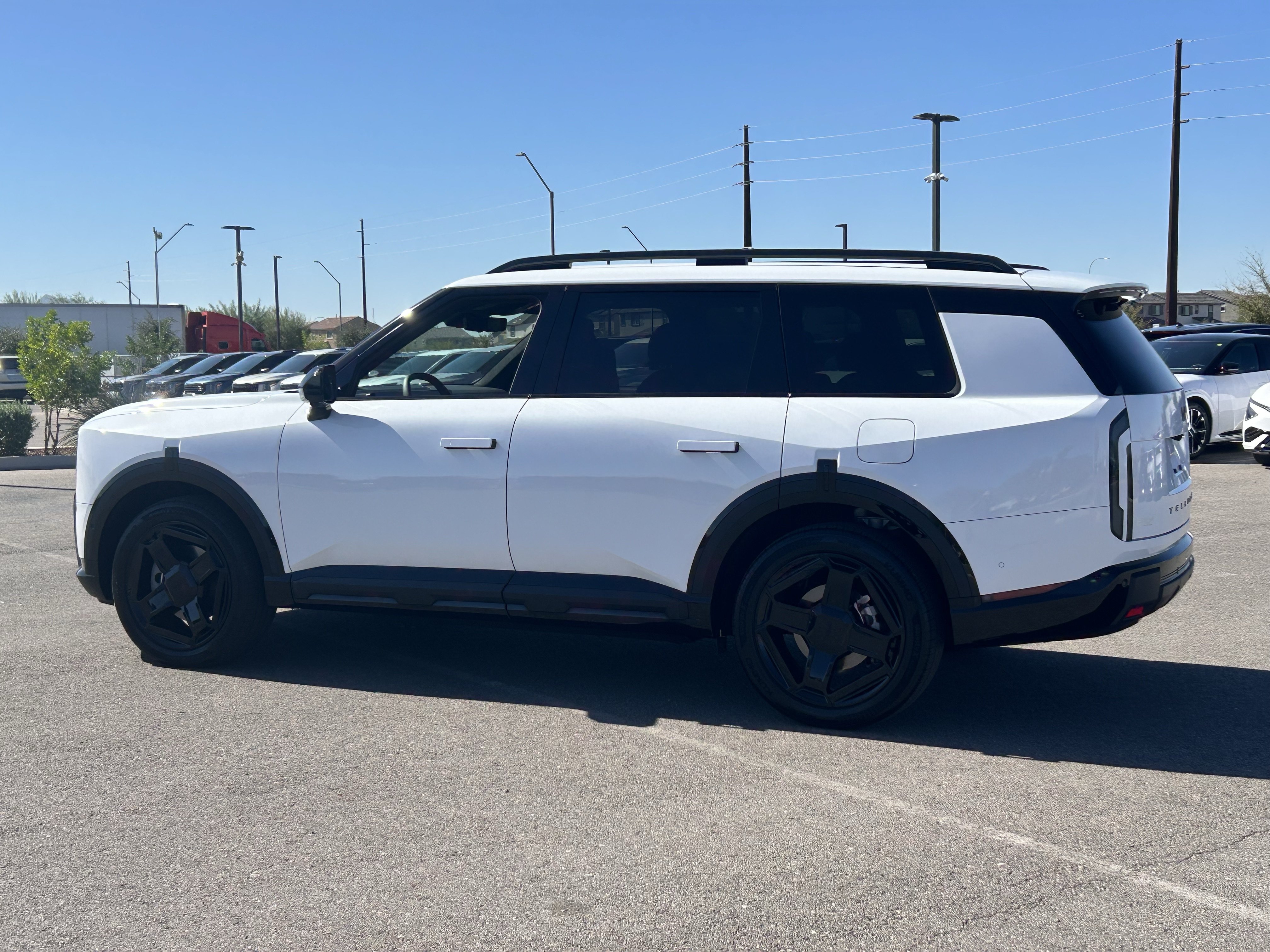 Certified 2027 Kia Telluride SX Prestige X-Line w/ Towing Package AWD/4WD image 3