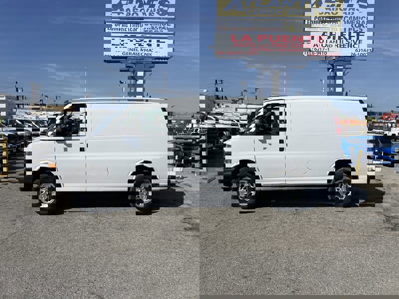 Used 2021 Chevrolet Express 2500 w/ Driver Convenience Package image 2