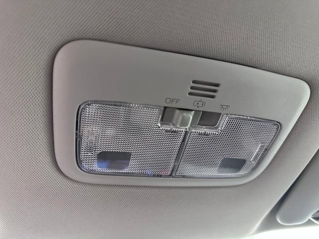Used 2019 Toyota Corolla LE FWD image 28