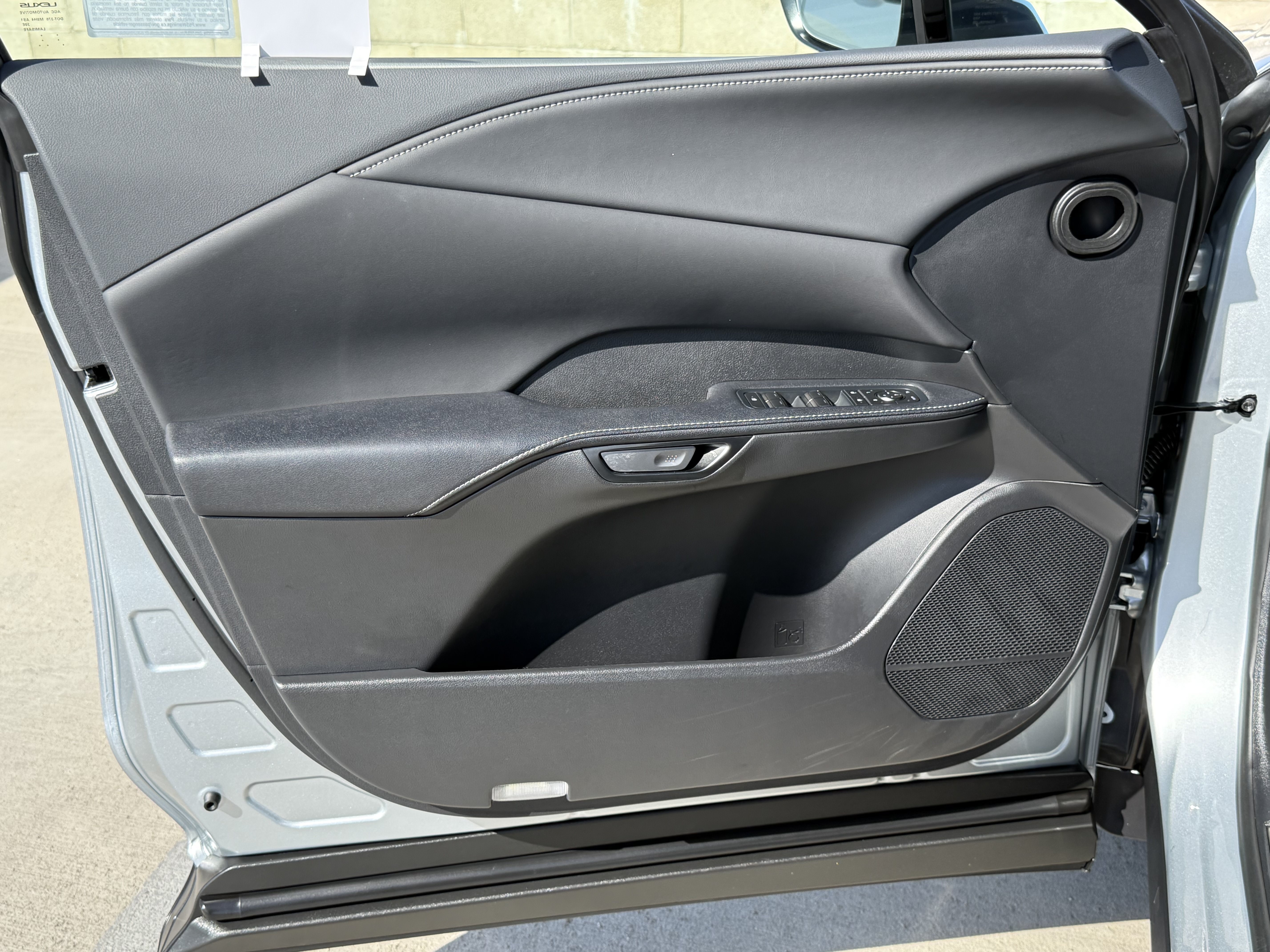 Certified 2025 Lexus RX 350 FWD w/ Technology Package image 17