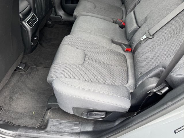 Used 2022 Hyundai Santa Fe SEL FWD image 9