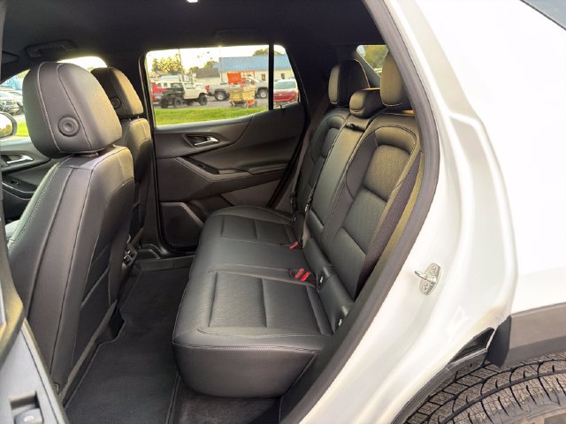 Used 2025 Chevrolet Equinox LT w/ Convenience Package II AWD/4WD image 13