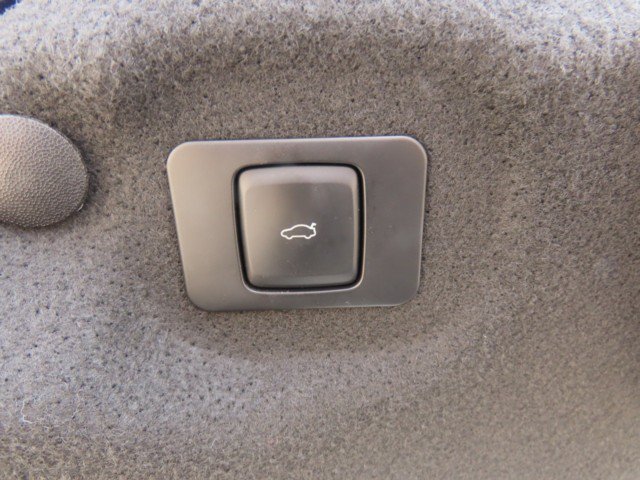Used 2017 Lincoln MKZ Reserve w/ Technology Package FWD image 13