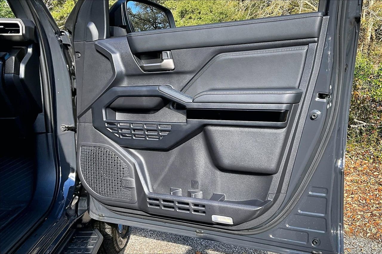 Used 2025 Toyota 4Runner Limited image 25