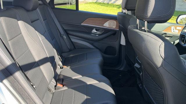Certified 2025 Mercedes-Benz GLE 350 4MATIC image 18