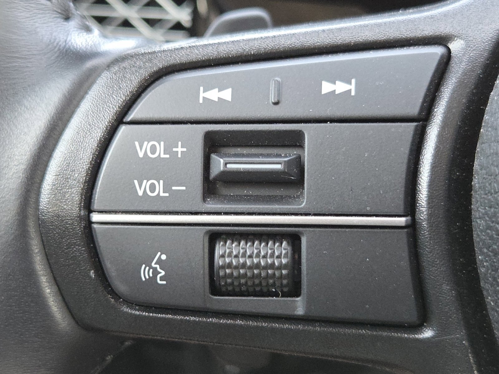 Certified 2024 Honda Accord EX-L image 12