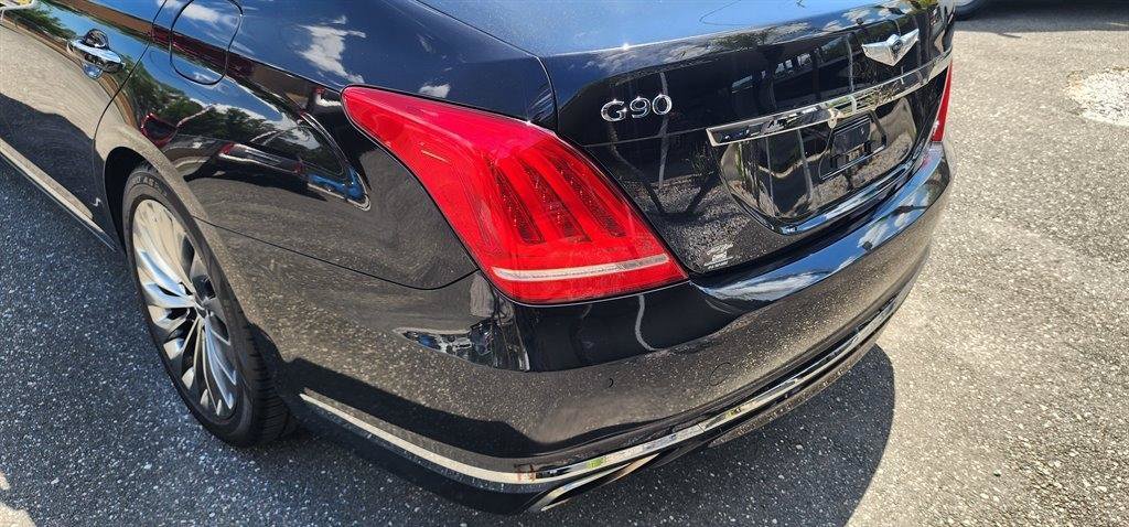 Used 2018 Genesis G90 5.0 Ultimate RWD image 16