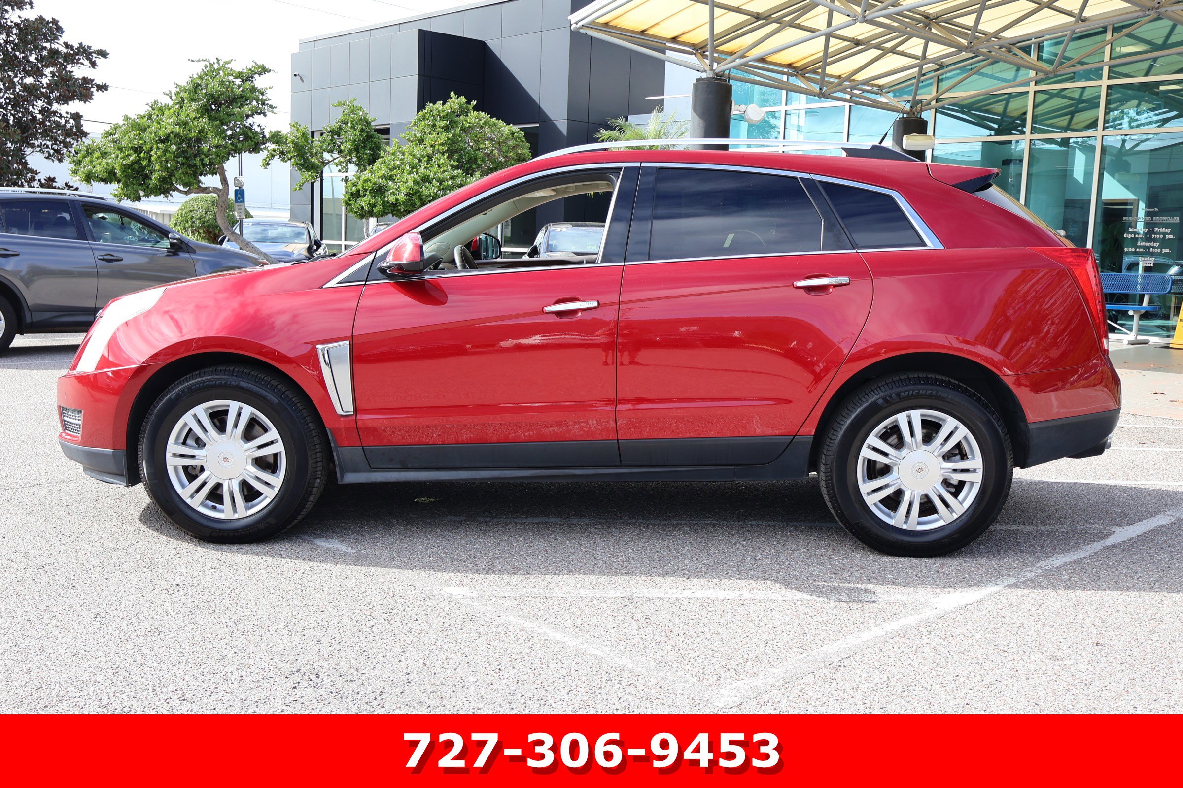 Used 2014 Cadillac SRX Luxury image 6