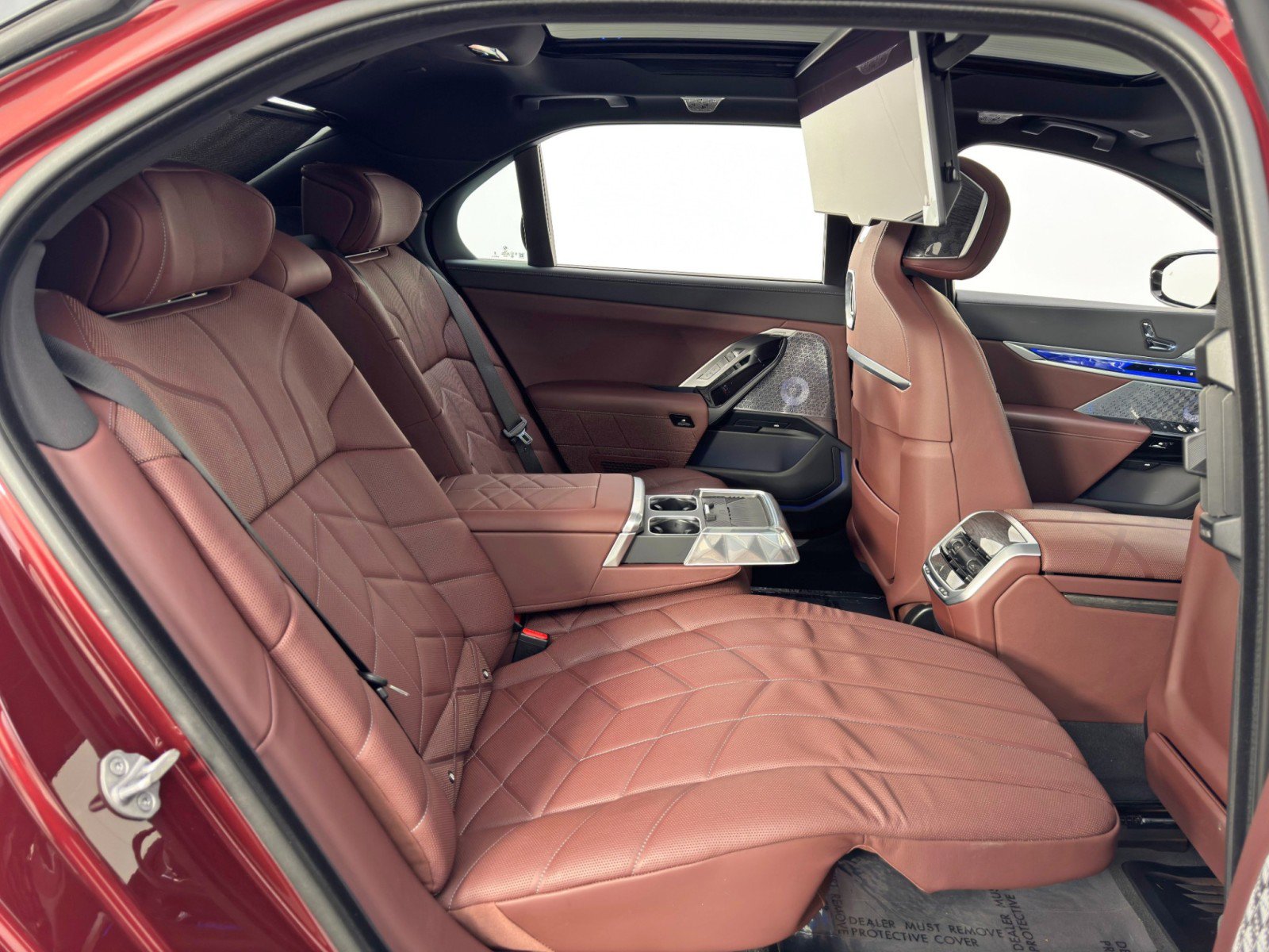 Used 2024 BMW i7 xDrive60 image 51