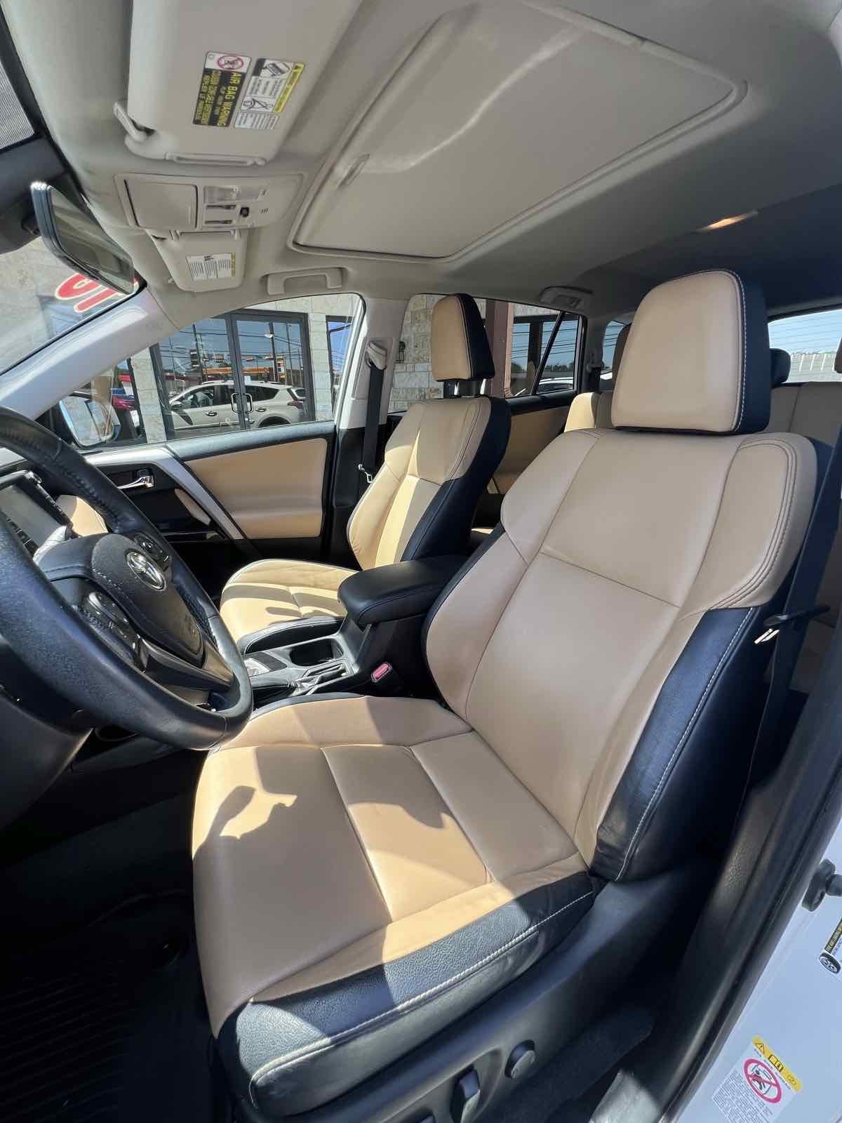 Used 2016 Toyota RAV4 Limited FWD image 10