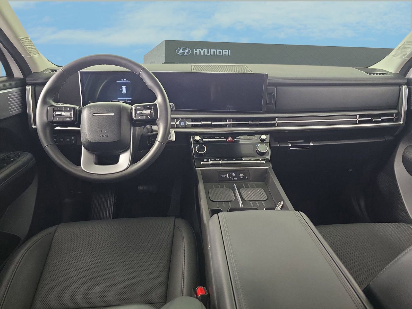 Used 2024 Hyundai Santa Fe XRT image 4