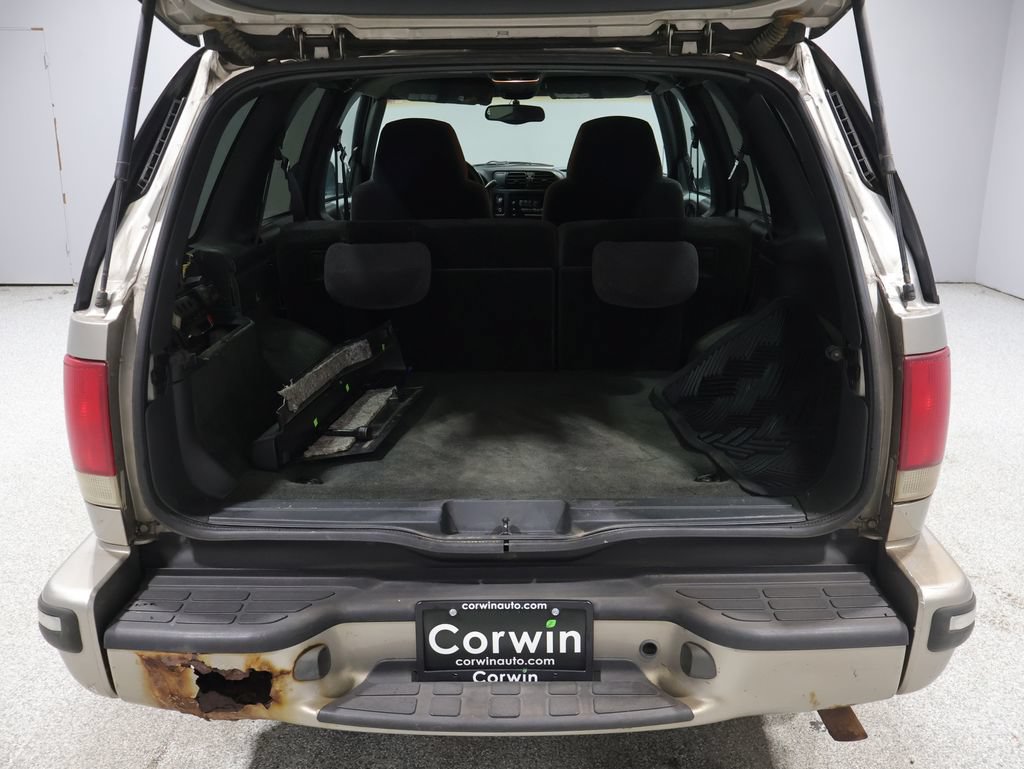 Used 1998 Chevrolet Blazer LS w/ Preferred Equipment Group RWD image 19