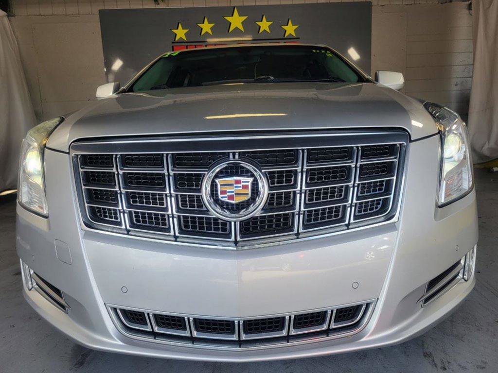 Used 2014 Cadillac XTS Luxury image 3