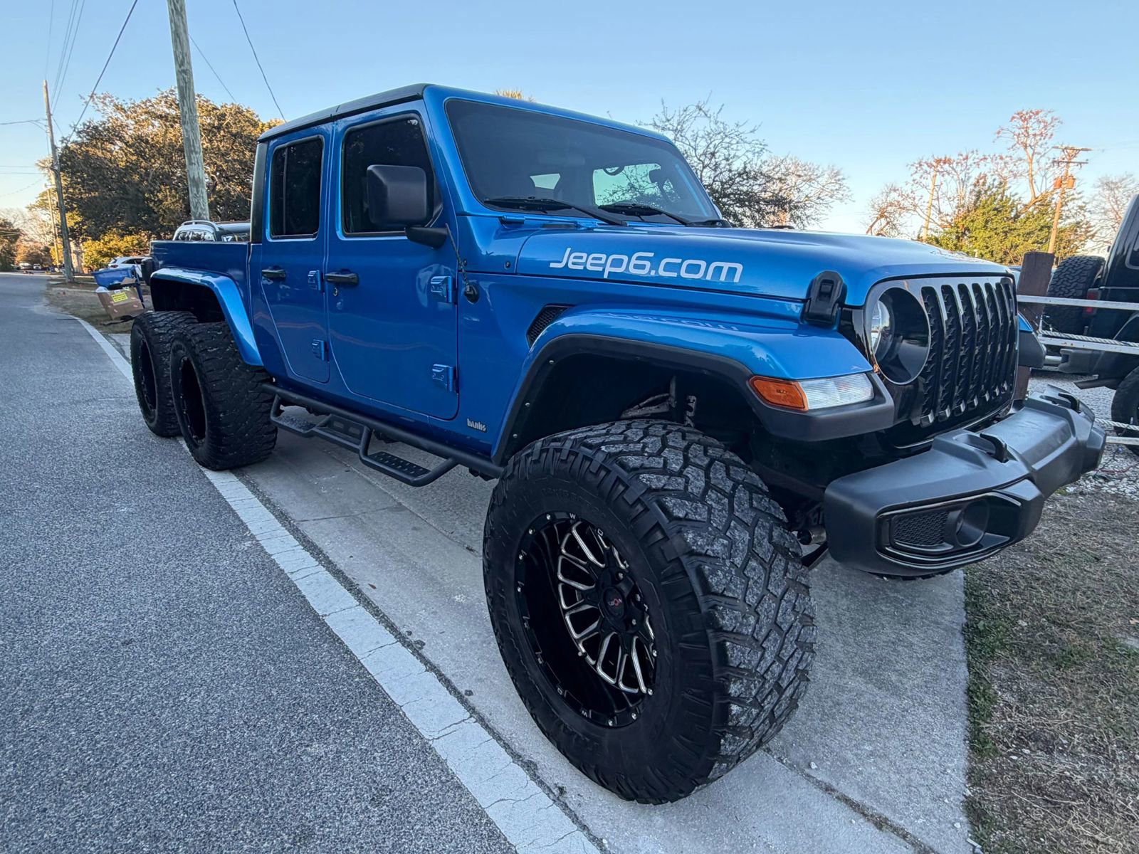 Used 2022 Jeep Gladiator Sport AWD/4WD image 3