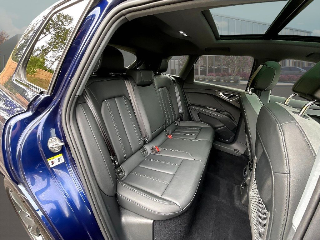 Used 2024 Audi Q4 e-tron Premium Plus AWD/4WD image 26