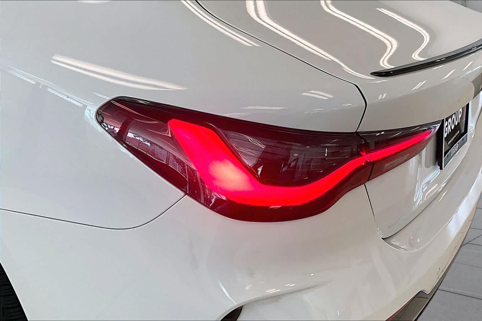 Used 2024 BMW 430i Coupe w/ M Sport Package RWD image 27