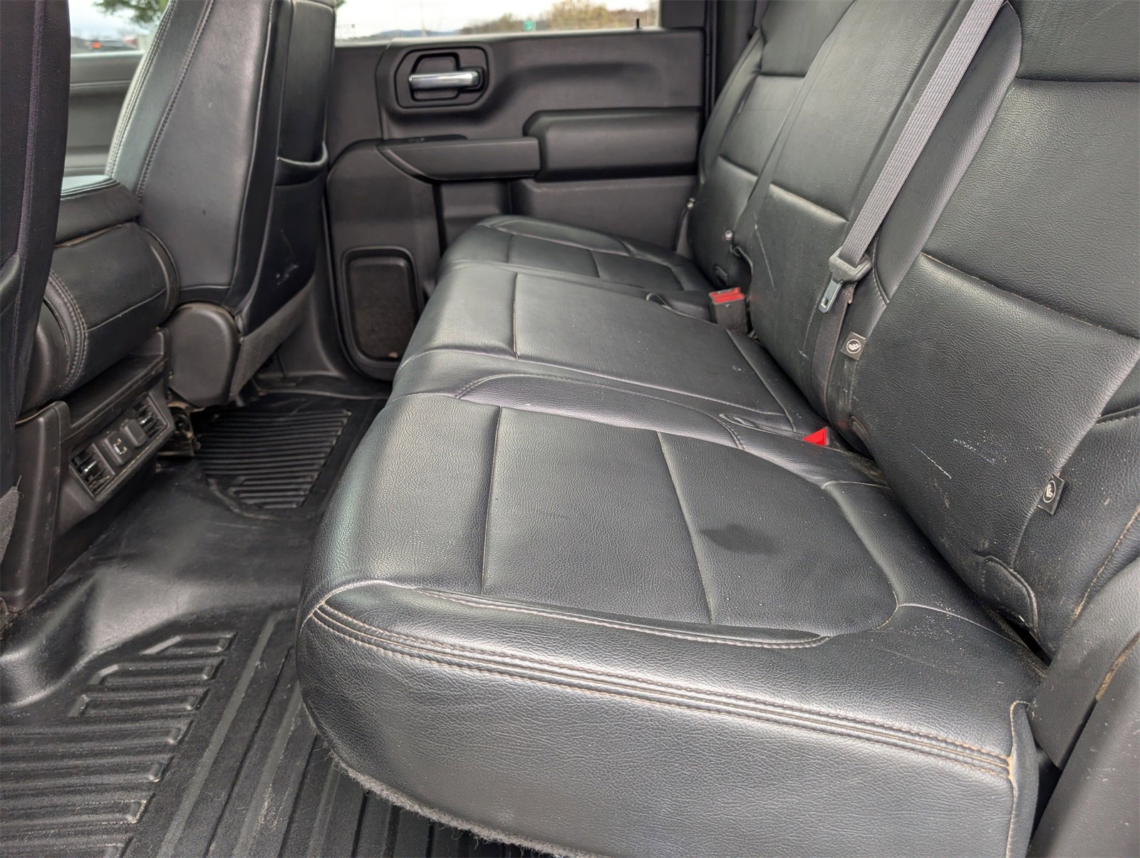 Used 2022 Chevrolet Silverado 2500 LT w/ Convenience Package image 16