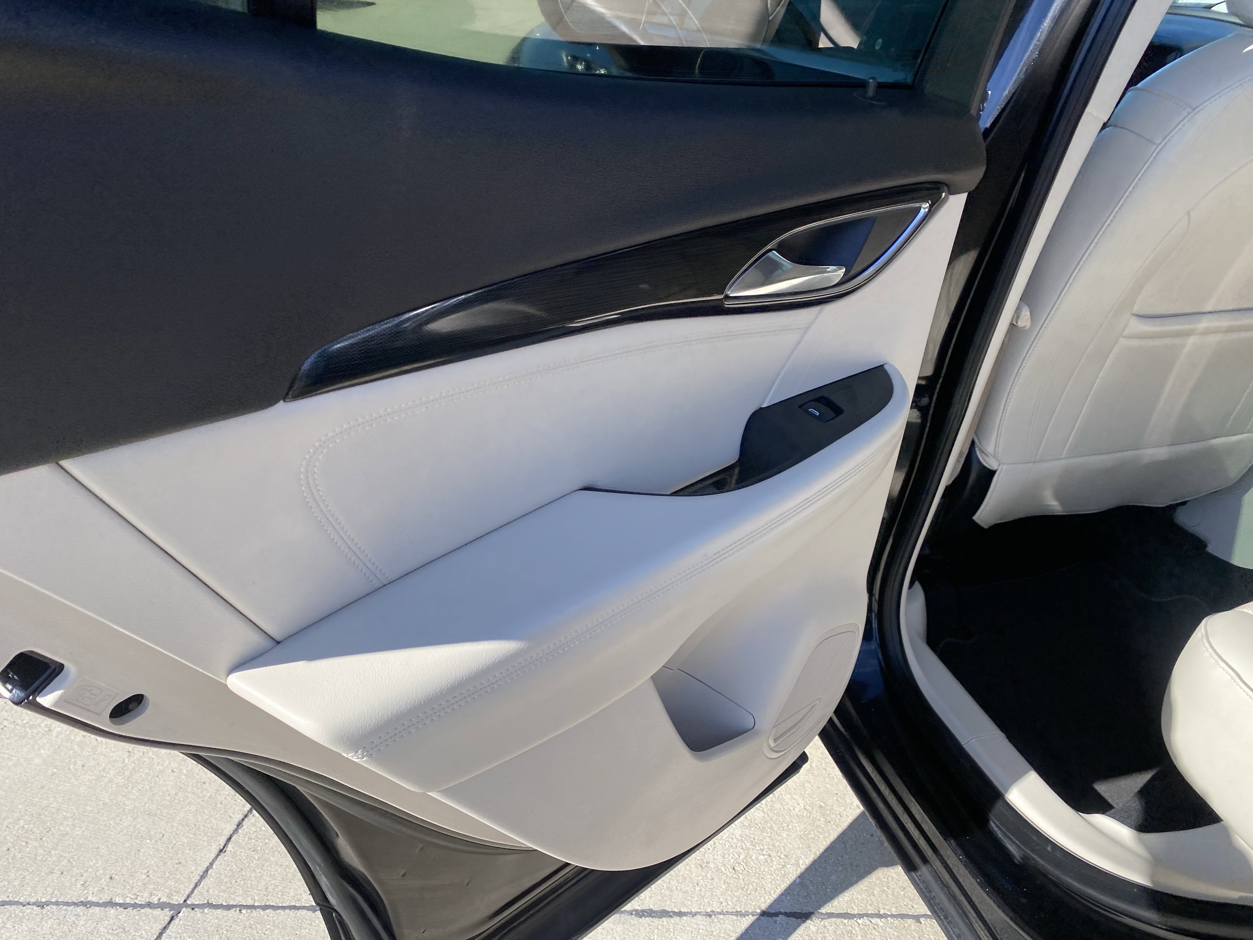 Used 2022 Buick Envision Essence w/ Technology Package I image 10