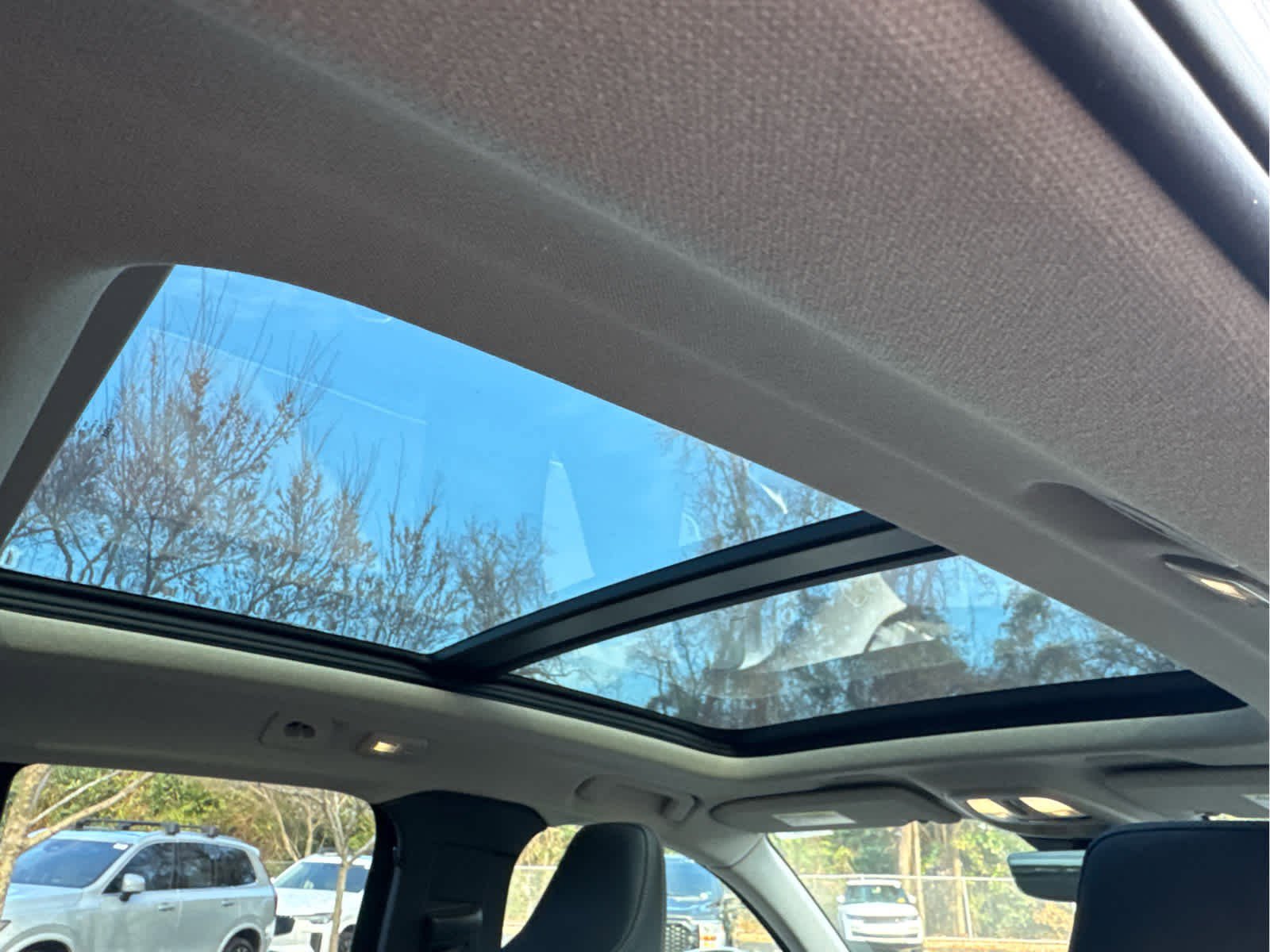 Certified 2023 Volvo XC40 B4 Plus w/ Driver Assist Package image 60