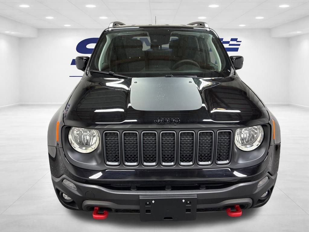 Used 2023 Jeep Renegade Trailhawk w/ Trailer Tow Group image 3