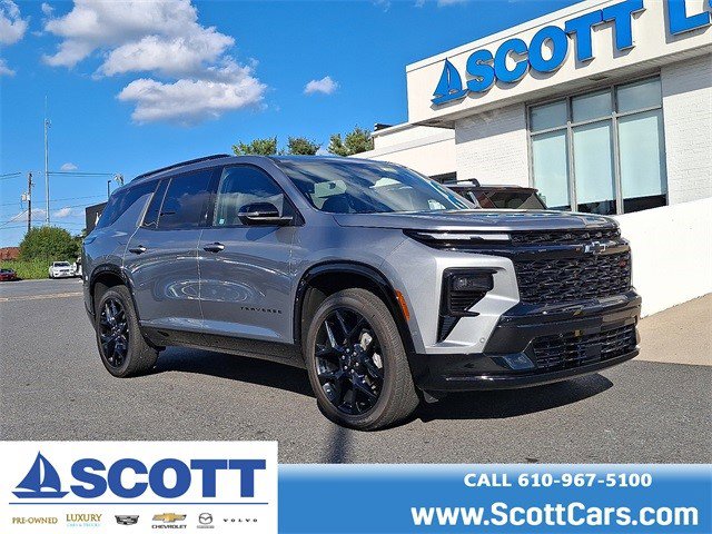 Certified 2025 Chevrolet Traverse RS w/ LPO, Floor Liner Package image 1