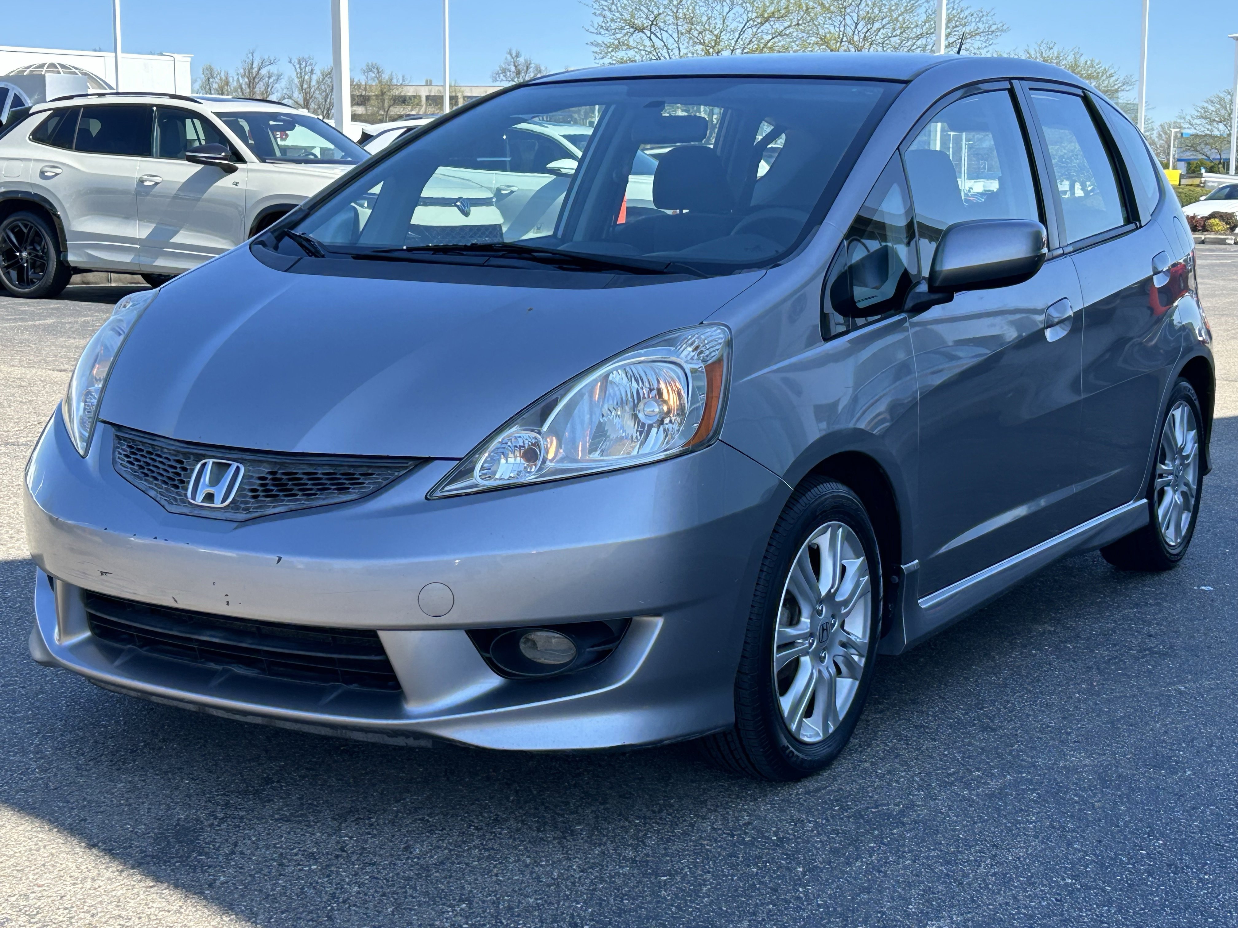 Used 2010 Honda Fit Sport image 3