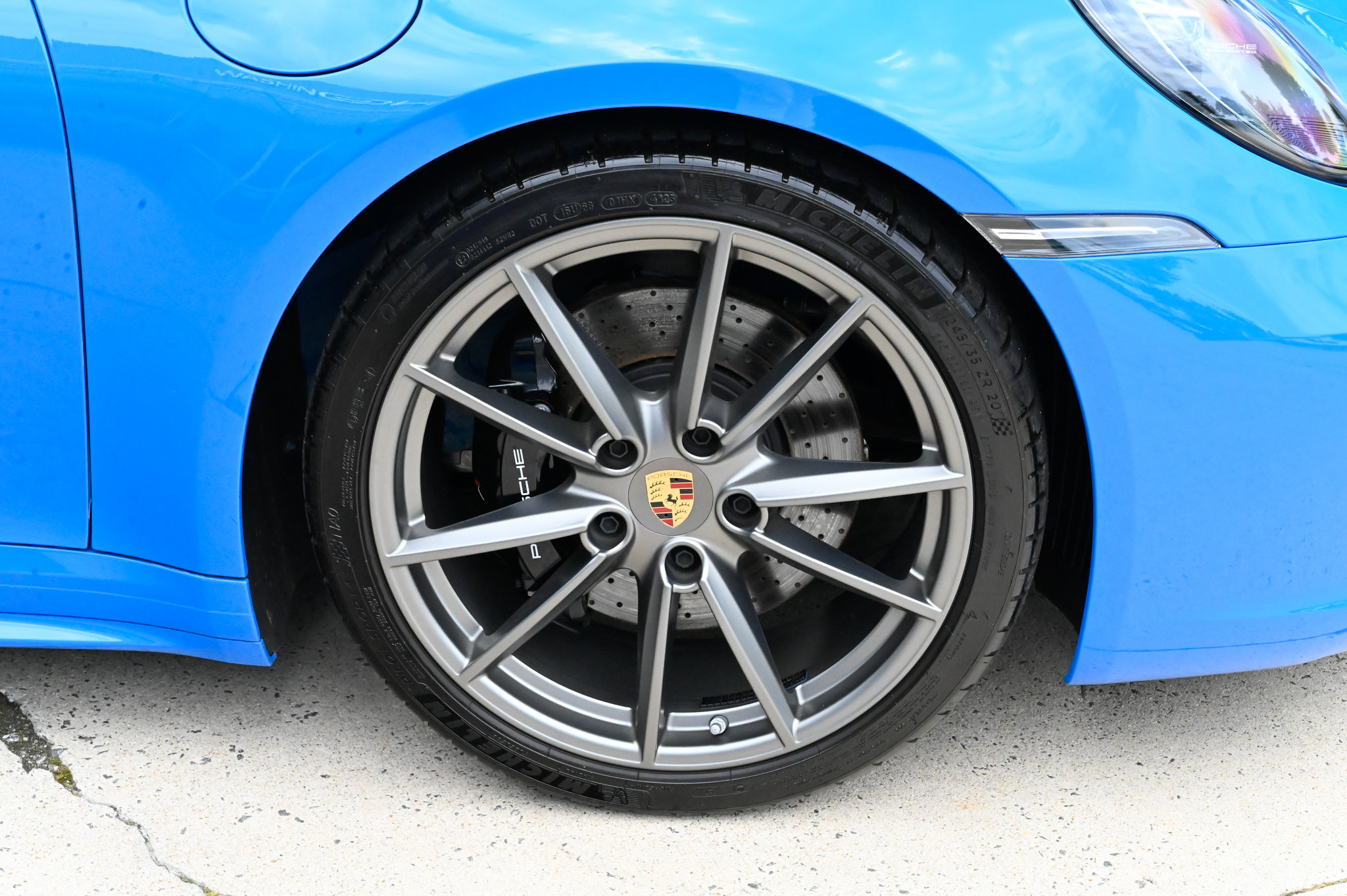 Used 2024 Porsche 911 Carrera S w/ Sportdesign Package RWD image 12