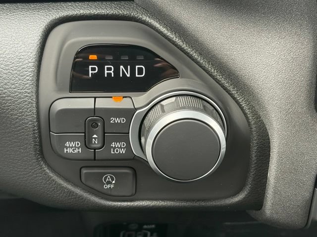 New 2026 RAM 1500 Express AWD/4WD image 21