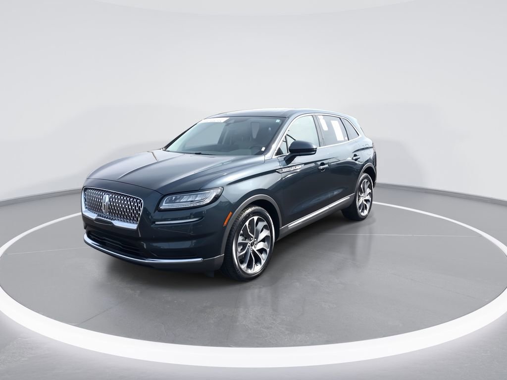Used 2022 Lincoln Nautilus Reserve AWD/4WD image 4
