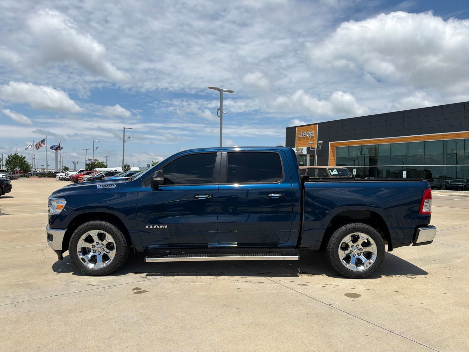 Used 2020 RAM 1500 Lone Star RWD image 2
